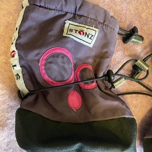 Size large purple stonz baby booties